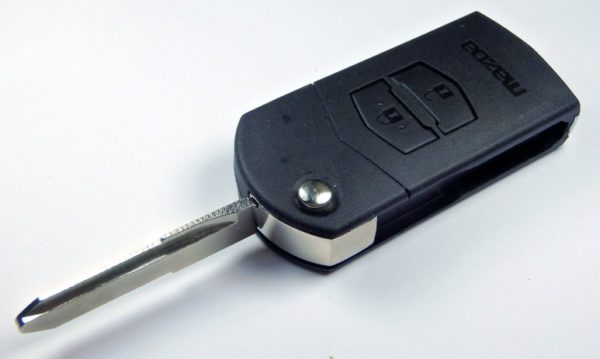 klíč mazda vystřelovací dálkové ovládané obal