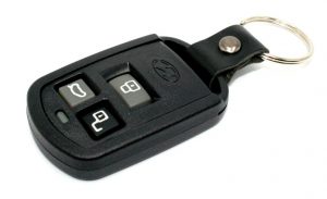 klíč kia hyundai přestavba vystřelovací obal dálkové ovládání tři tlačítka accent sorento rio matis tucson i20 i10 santa fe i30 i35