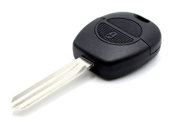 HIBEYO Custodia Smart Per Chiave Auto Nissan - Silicone TPU Con Inserti Argento (Adatta Per X-Trail, Micra, Leaf, Juke, Qashqai E Altri) - 3 Tasti